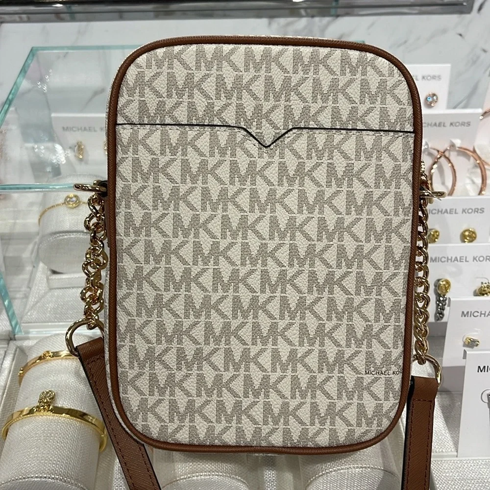 MICHAEL KORS Jet Set Travel Md NS Logo Crossbody Flight Bag Messenge Vanilla NWT